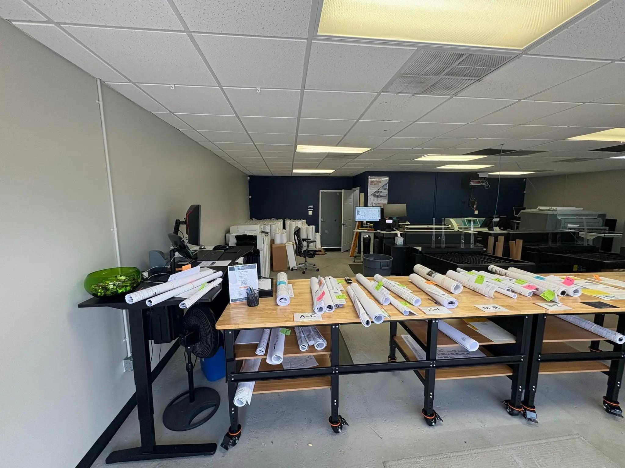 Rapid Blueprint – Tampa - Large-format printing equipment and workspace