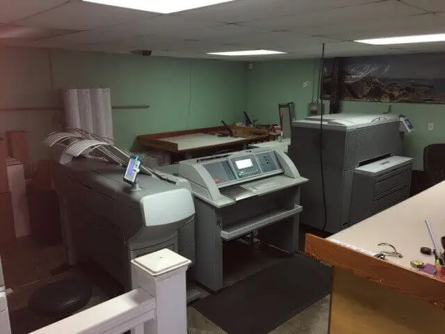 Rapid Blueprint – St. Petersburg - Large-format printing equipment and workspace